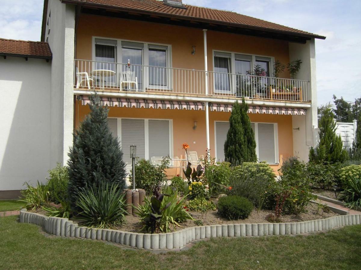 Ferienwohnung Hegenauer Zirndorf Buitenkant foto